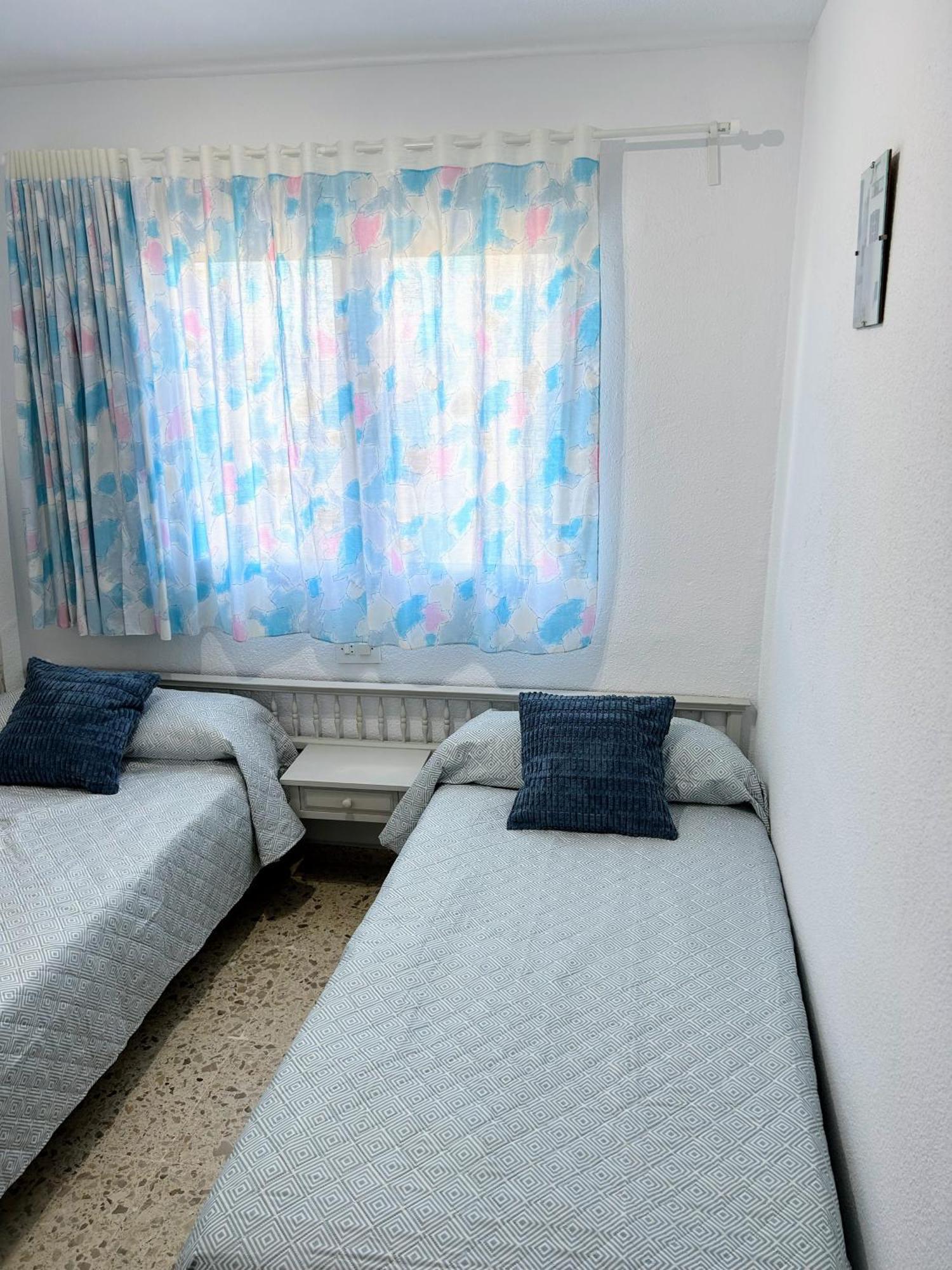 Apartamento Gandia Playa 150M Playa Con Parking Privado Y Piscina Playa de Gandia Extérieur photo